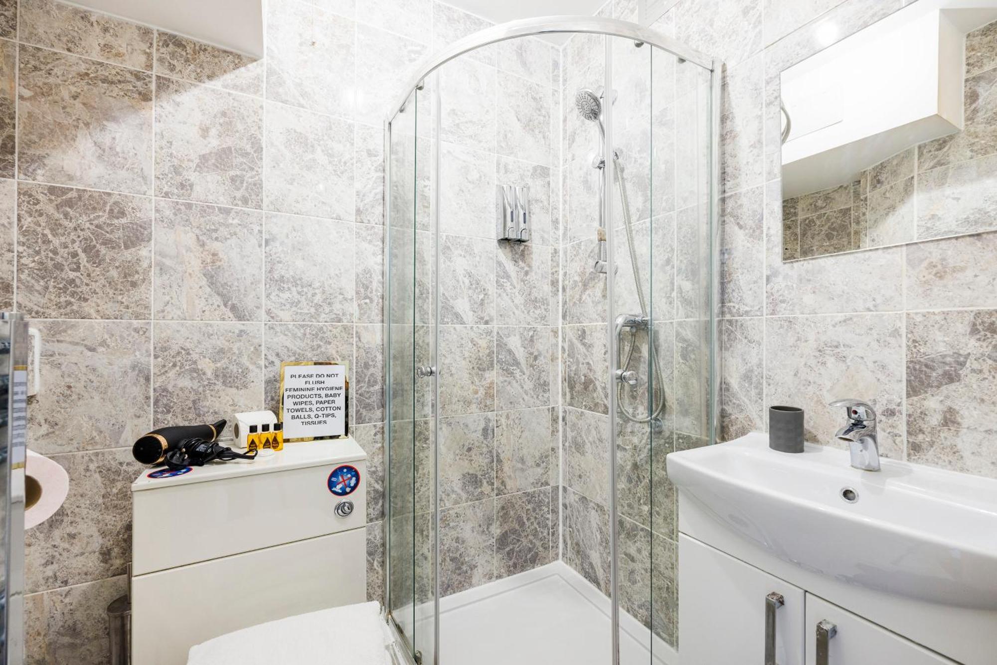 London Bridge 2 Bed Apartment - Sleeps 3 Luaran gambar